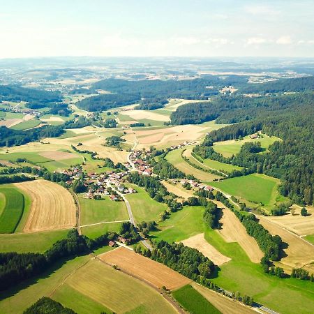 Bayerischer Wald - Balbersdorf Waffenbrunn Buitenkant foto