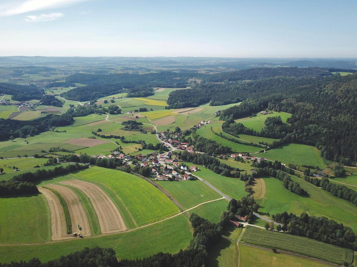 Bayerischer Wald - Balbersdorf Waffenbrunn Buitenkant foto